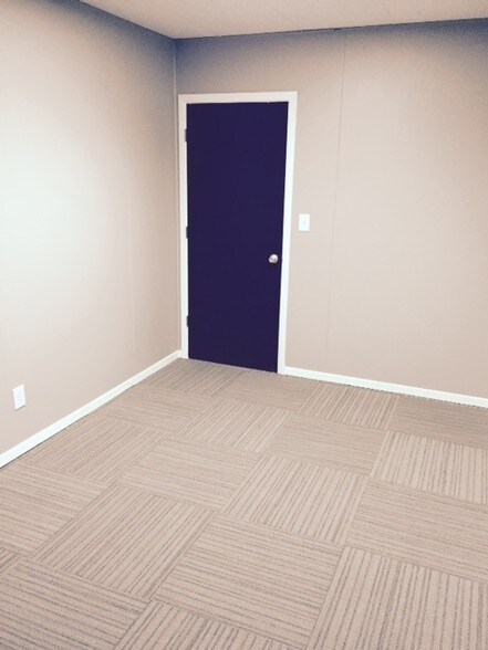More Photos Of 7905 L St, Omaha Office For Lease