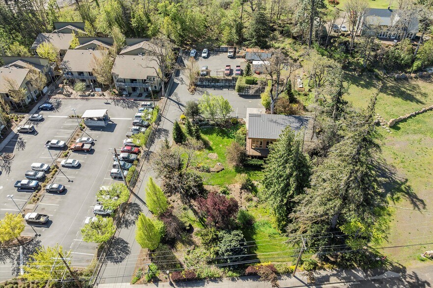 More Photos Of 3239 Cascade Ave, Hood River Office Residential For Lease