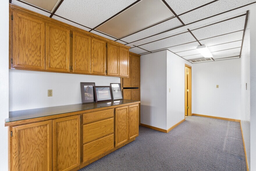 More Photos Of 5000 Bechelli Ln, Redding Office For Sale