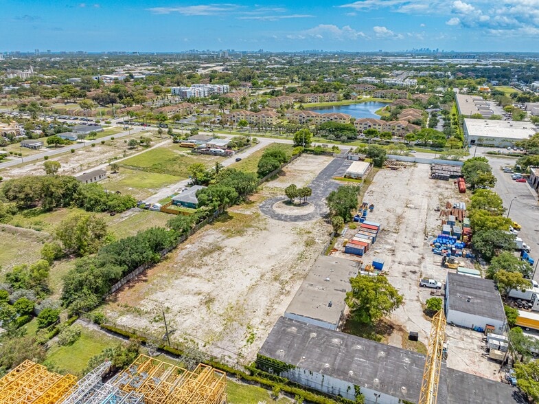 More Photos Of 1911 NW 15th St, Pompano Beach Truck Terminal For Lease