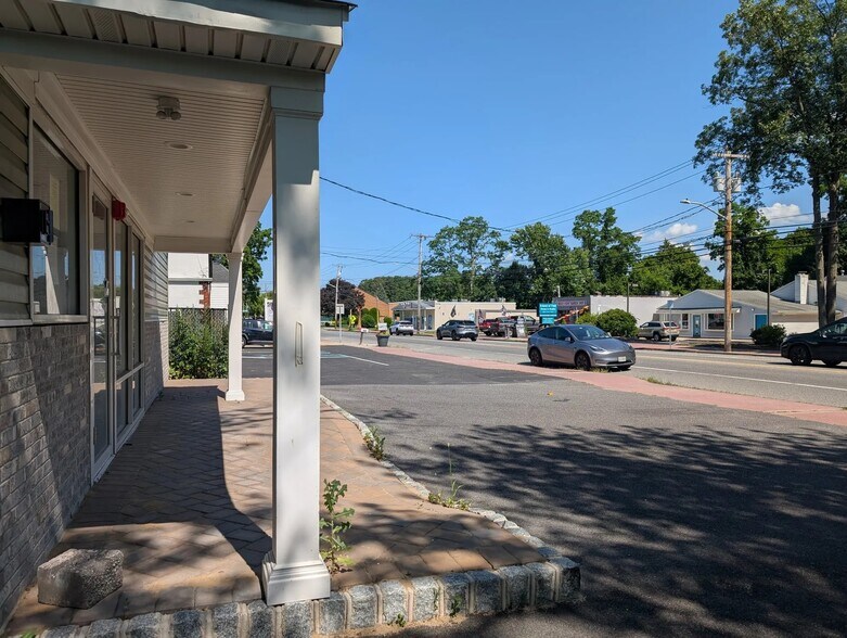 More Photos Of 567 Rt-25a, Rocky Point Freestanding For Lease