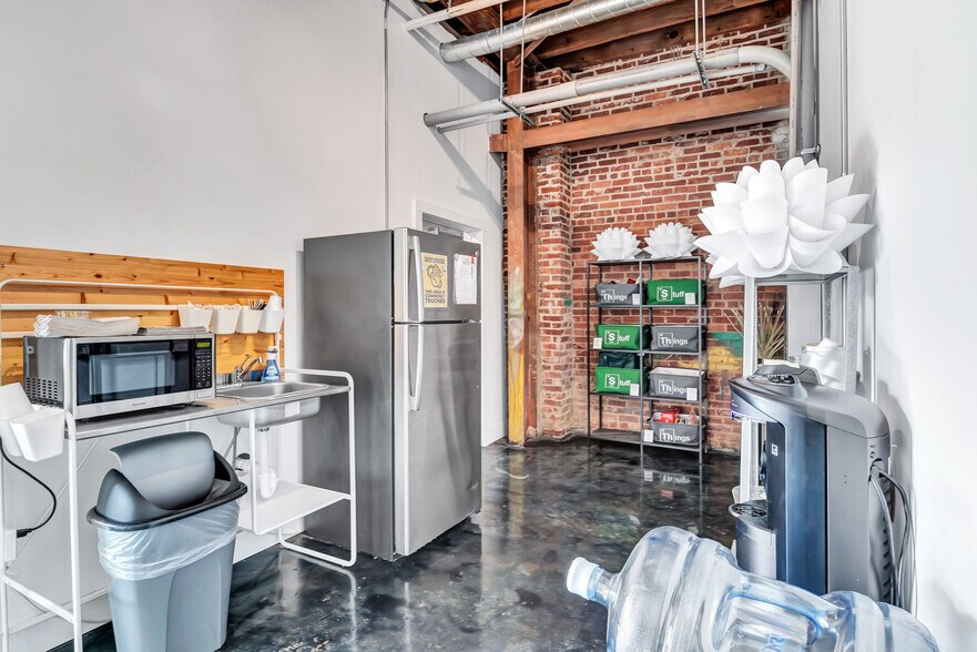 More Photos Of 12461 Veterans Memorial Hwy, Douglasville Loft Creative Space For Lease