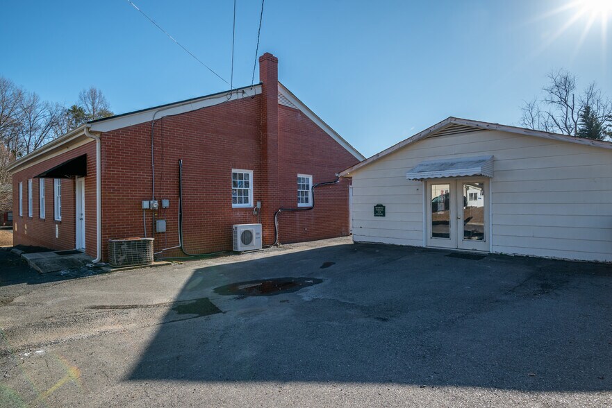 More Photos Of 402 Worth St, Mount Airy Religious Facility For Sale