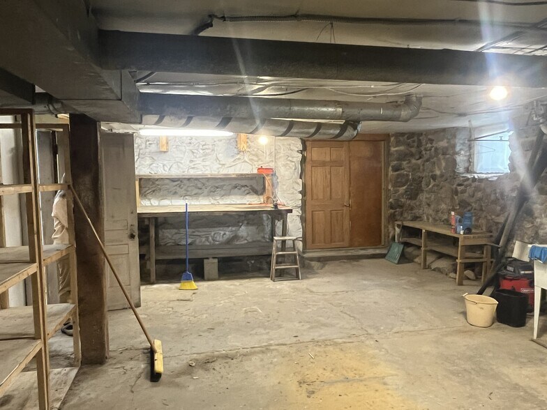 More Photos Of 17925 W Old US Highway 12, Chelsea Specialty For Sale