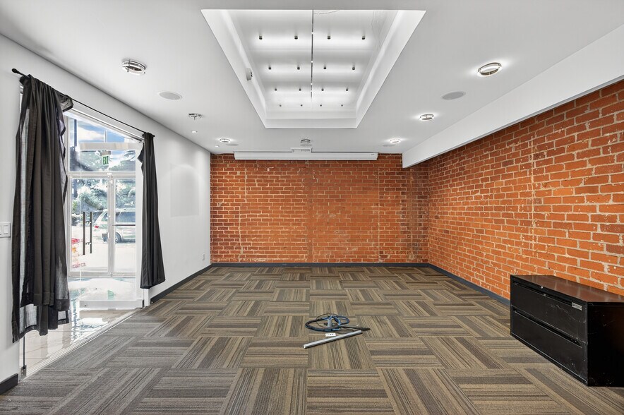 More Photos Of 4716 Vineland Ave, North Hollywood Loft Creative Space For Lease