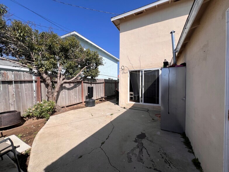 More Photos Of 4118 Redondo Beach Blvd, Torrance Apartments For Sale
