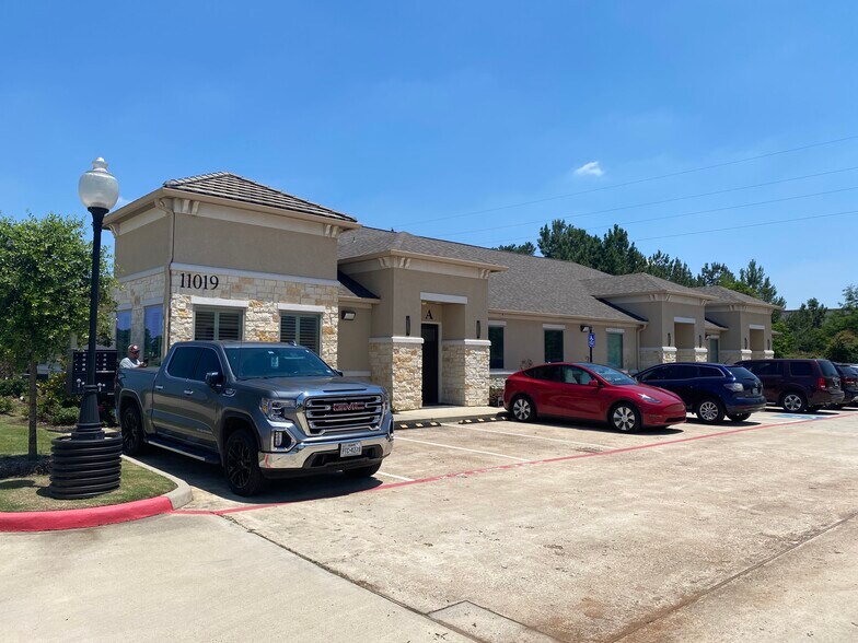 More Photos Of 11015 Northpointe Blvd, Tomball Unknown For Lease