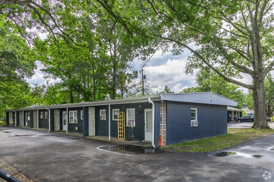 More Photos Of 10710 Jefferson Ave, Newport News Apartments For Sale