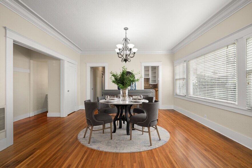 More Photos Of 219 Redondo Ave, Long Beach Apartments For Sale