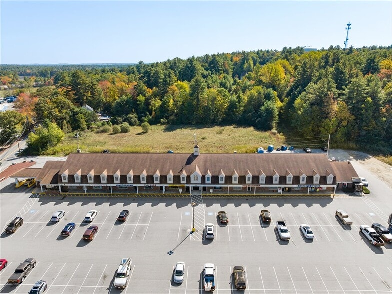 More Photos Of 150 Westford Rd, Tyngsborough Storefront Retail Office For Lease