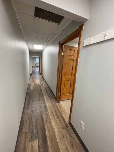 More Photos Of 74-100 Bridge St, East Windsor Storefront For Lease