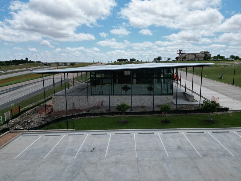 More Photos Of 4729 Saint Amand Cir, Fort Worth Freestanding For Lease