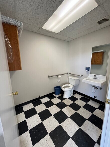 More Photos Of 1160 W 675 N, Orem Warehouse For Lease