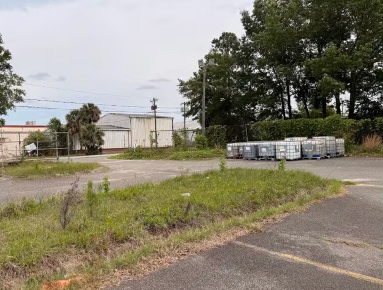 More Photos Of 45 Ross Rd, Savannah Land For Sale