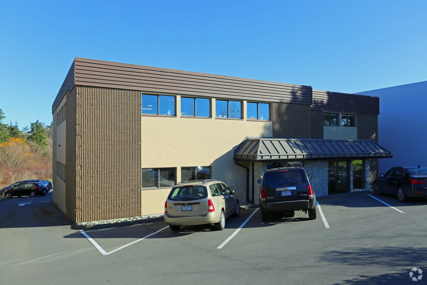 Primary Photo Of 4252 Commerce Cir, Saanich Office For Lease