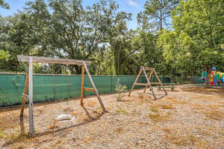 More Photos Of 4310 Barkoskie Rd, Jacksonville Daycare Center For Sale