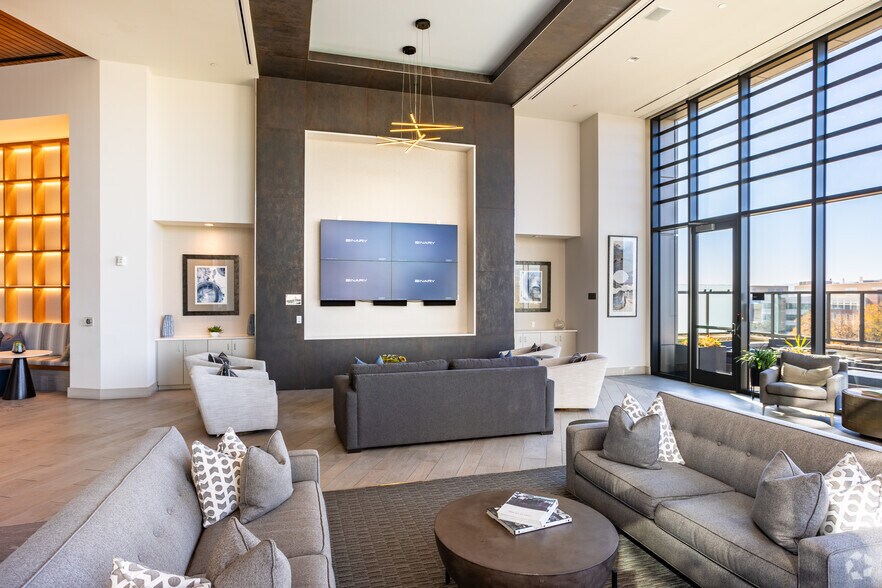 More Photos Of 909 Bannock St, Denver Apartments For Lease