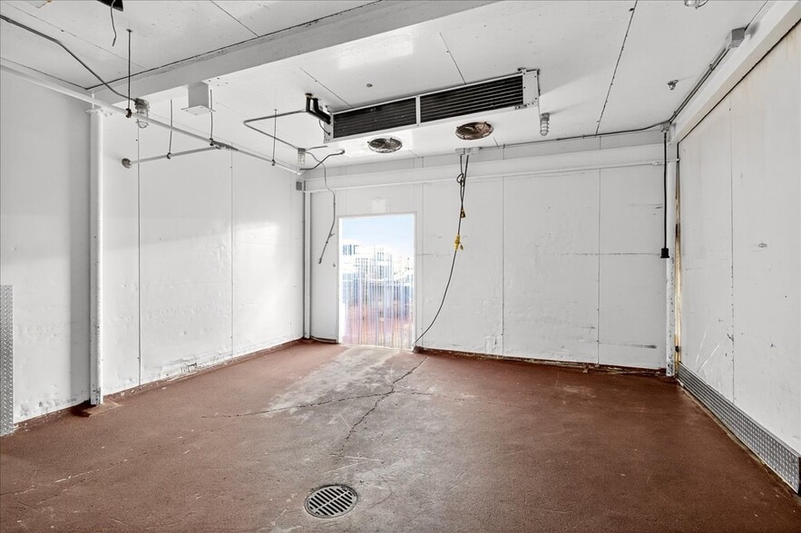 More Photos Of 4634-4639 Gravois Rd, House Spgs, House Springs Supermarket For Lease
