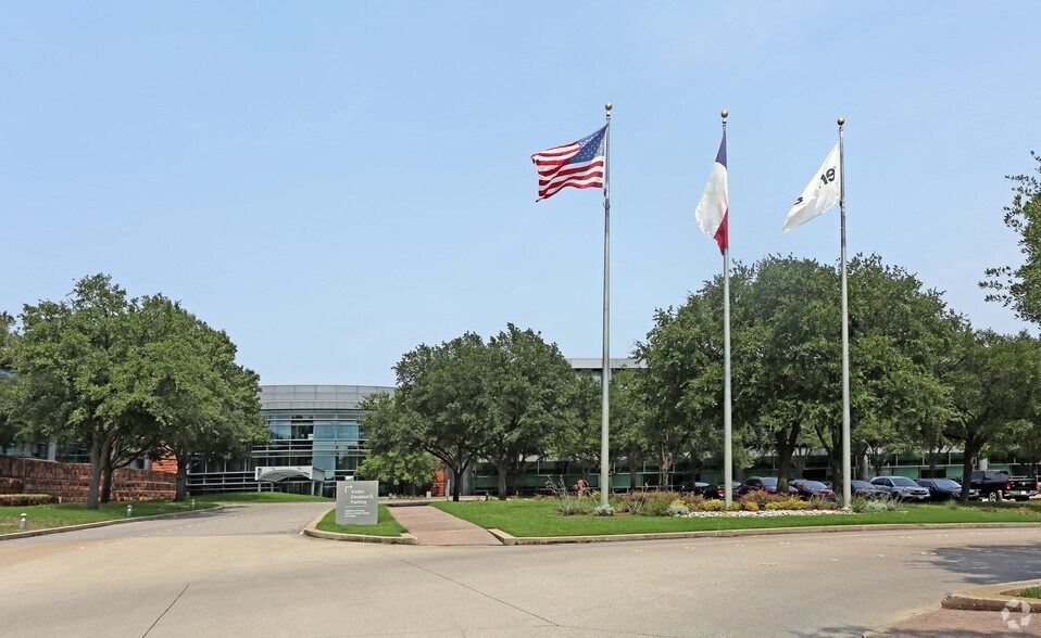 Primary Photo Of 700 Hidden Rdg, Irving Office For Lease