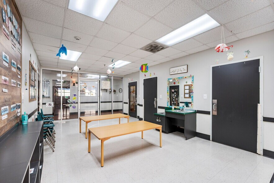 More Photos Of 10002 Camino Bandera, San Antonio Daycare Center For Sale