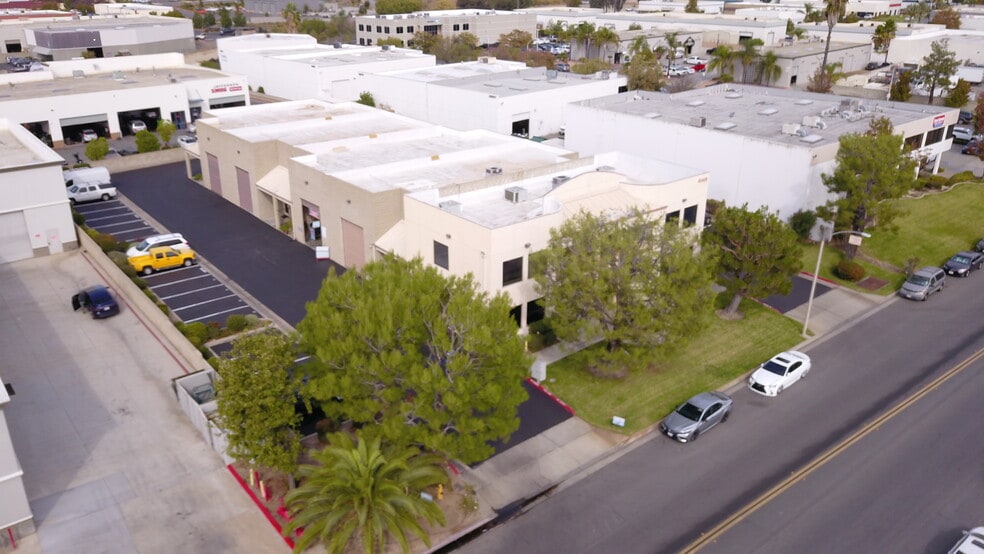 More Photos Of 41419 Pear St, Murrieta Warehouse For Lease