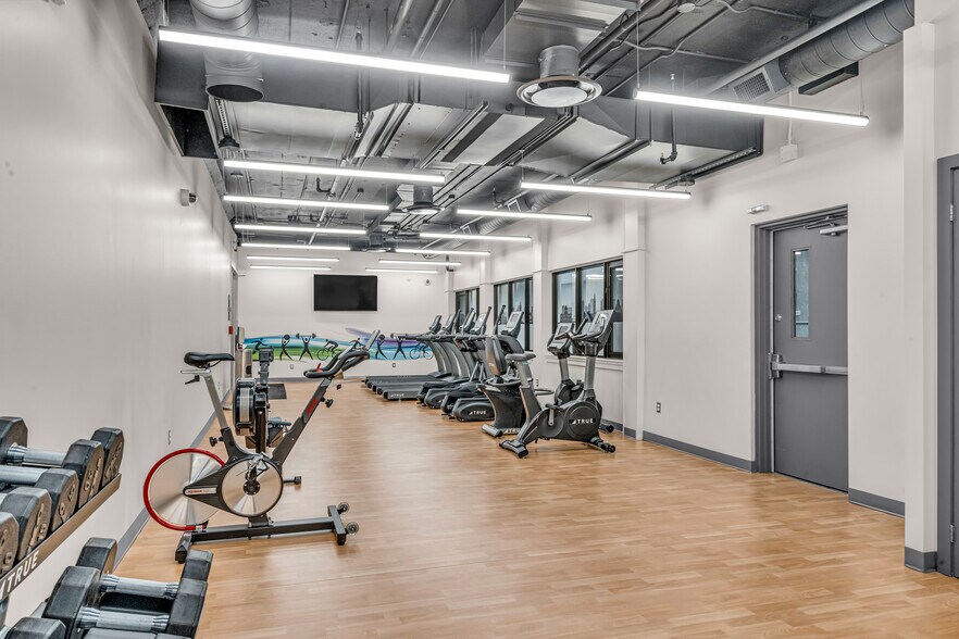 More Photos Of 275 Slater St, Ottawa Office For Lease