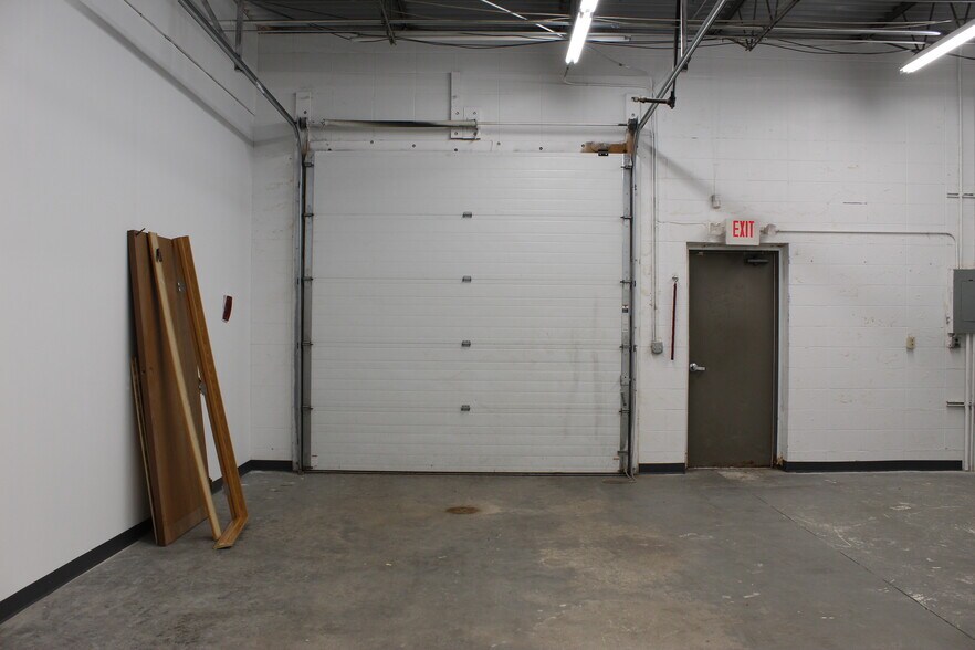 More Photos Of 12201-12241 Wood Lake Dr, Burnsville Light Manufacturing For Lease