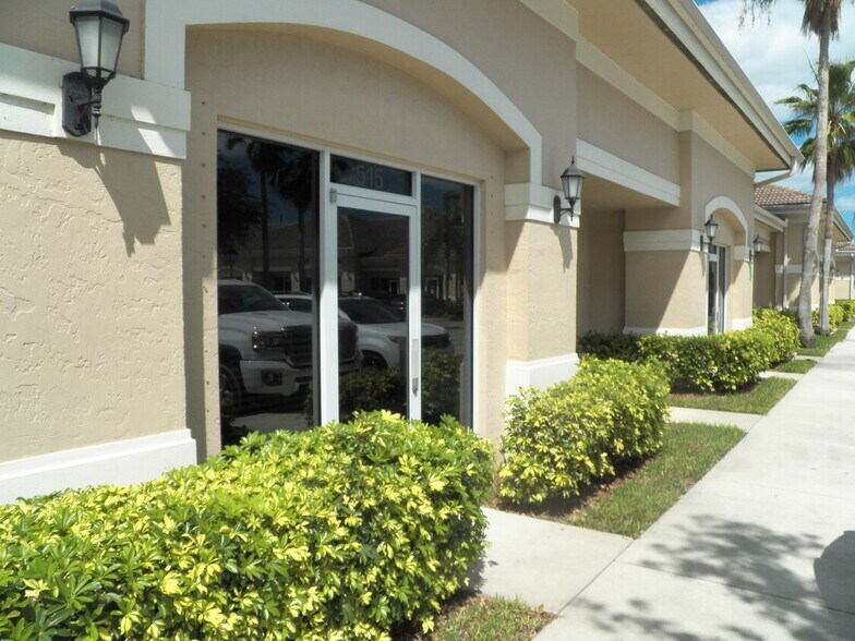 More Photos Of 515-525 SE Central Pky, Stuart Office For Sale