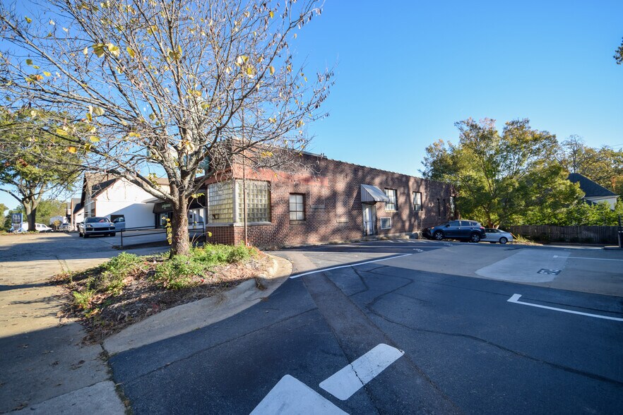 More Photos Of 5004 Kavanaugh Blvd, Little Rock Storefront For Sale