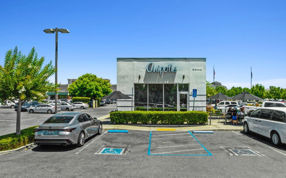 More Photos Of 4940 Pacific Ave, Stockton Fast Food For Sale