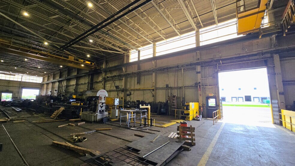 More Photos Of 955 Mearns Rd, Warminster Township Light Manufacturing For Lease