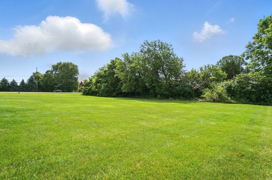 More Photos Of 103 Quinter Farm Rd, Englewood Freestanding For Sale
