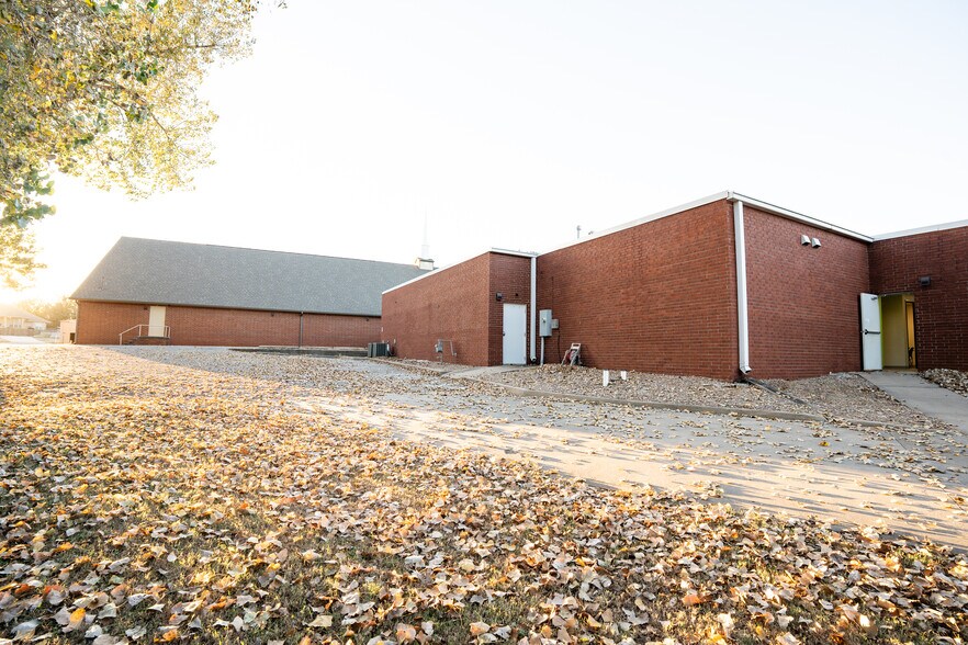 More Photos Of 11744 W Reno Ave, Yukon Religious Facility For Sale