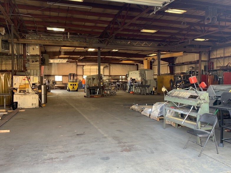 More Photos Of 1806 E 40th Ave, Denver Warehouse For Lease