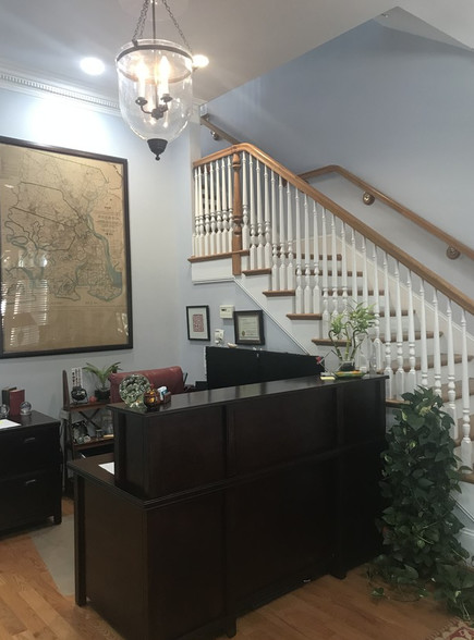 More Photos Of 1719 Abercorn St, Savannah Office Residential For Sale