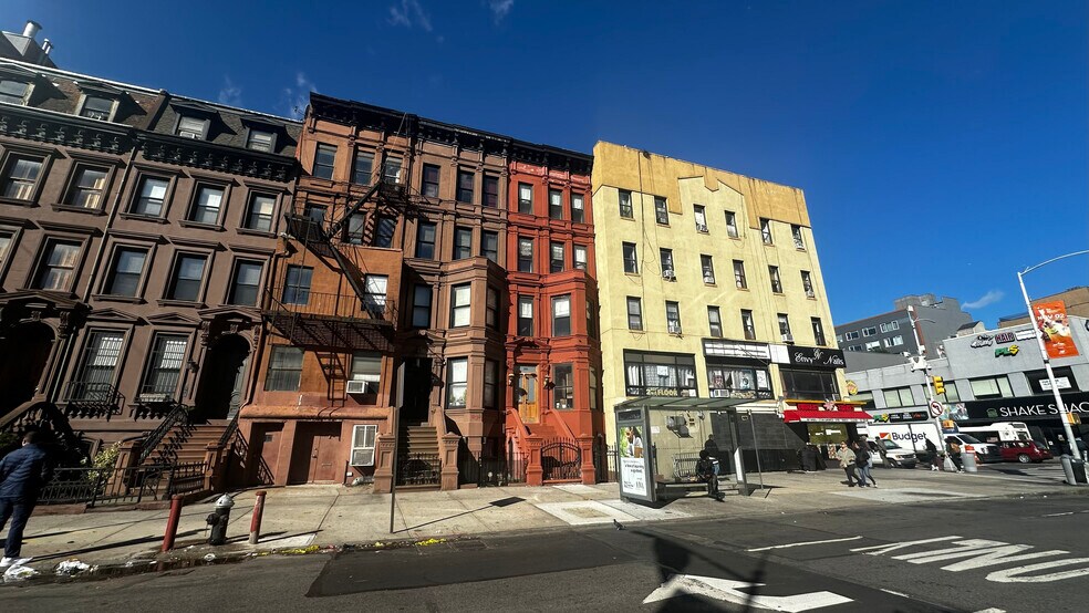 More Photos Of 2014 Fifth Ave, New York Office For Sale