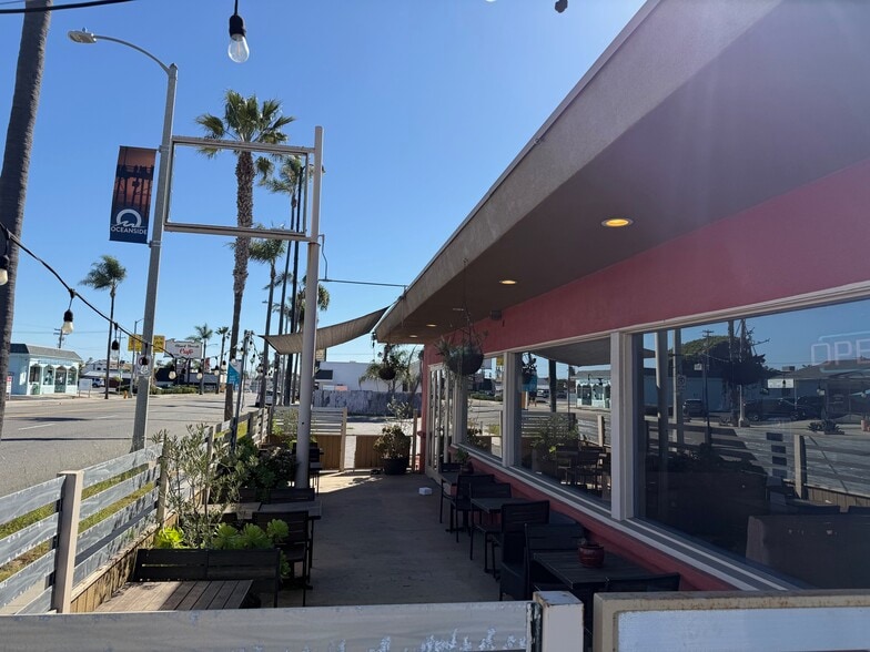 More Photos Of 1001 S Coast Hwy, Oceanside Restaurant For Sale