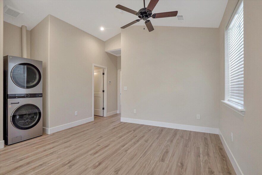 More Photos Of 555 N I St, Livermore Multifamily For Sale