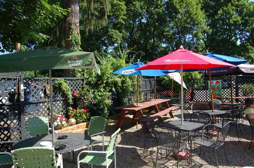 More Photos Of 45 Main St, Stanhope Bar For Sale