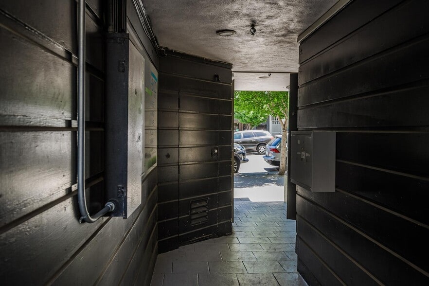 More Photos Of 548 Castro St, San Francisco General Retail For Lease