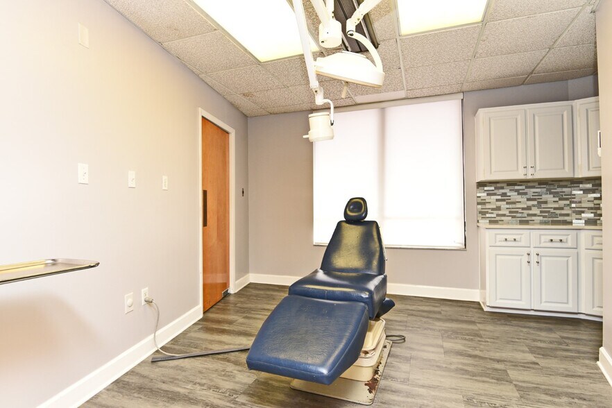 More Photos Of 4355 Bear Gully Rd, Winter Park Medical For Lease