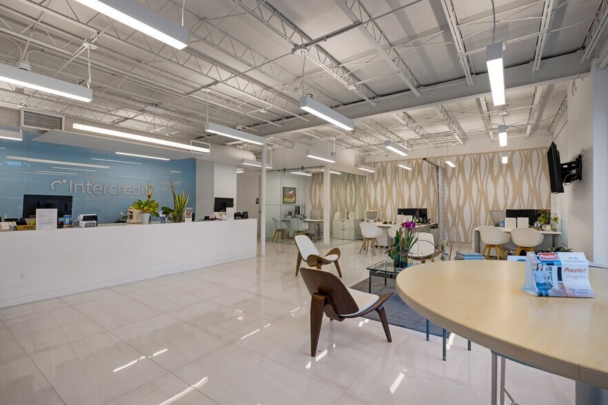 More Photos Of 4713-4725 SW 8th St, Miami Storefront For Lease