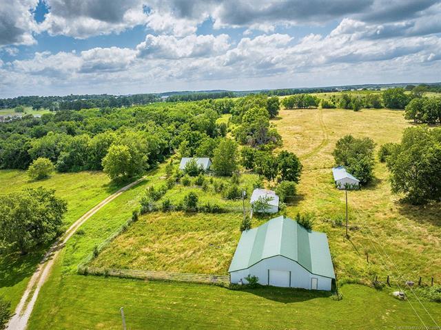 More Photos Of 7 Mathis Park Dr, Tahlequah Dormitory For Sale