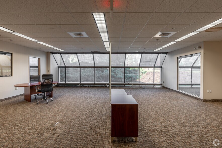 More Photos Of 101 Merritt Blvd, Trumbull Office For Lease