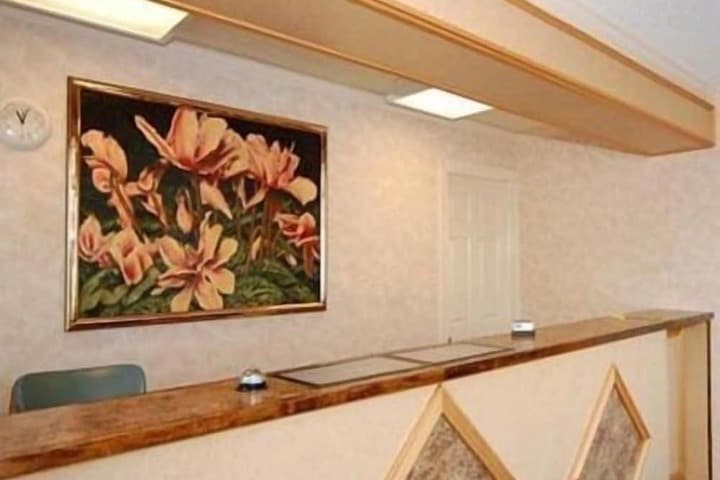 More Photos Of 200 E White Horse Pike, Galloway Hotel For Sale