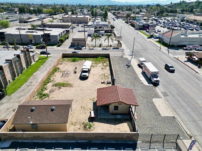 More Photos Of 4253 N Sierra Way, San Bernardino Contractor Storage Yard For Sale