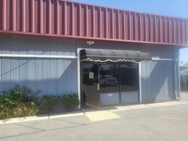 More Photos Of 9339 Rosedale Hwy, Bakersfield General Retail For Lease