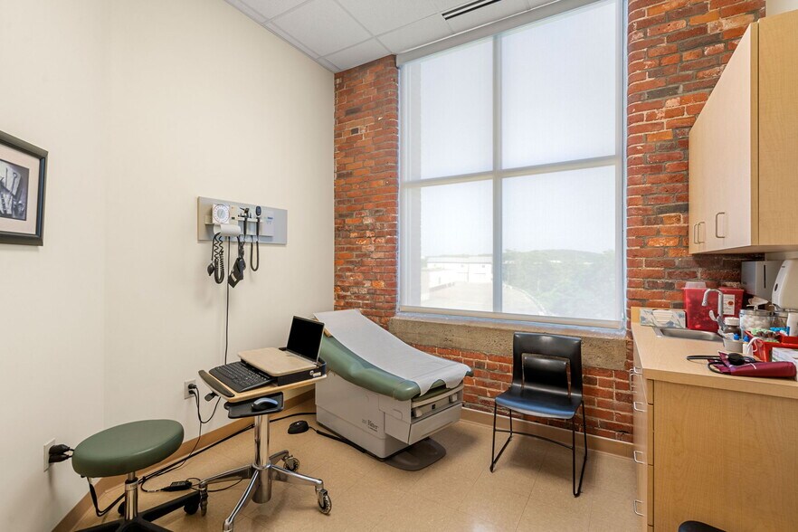 More Photos Of , Lawrence Office For Sale