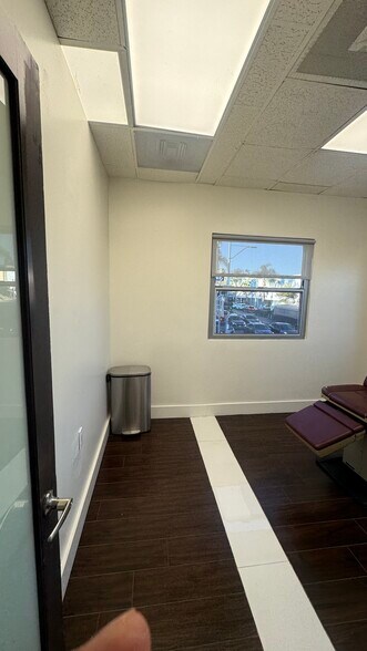 More Photos Of 375 N Canon Dr, Beverly Hills Healthcare For Lease