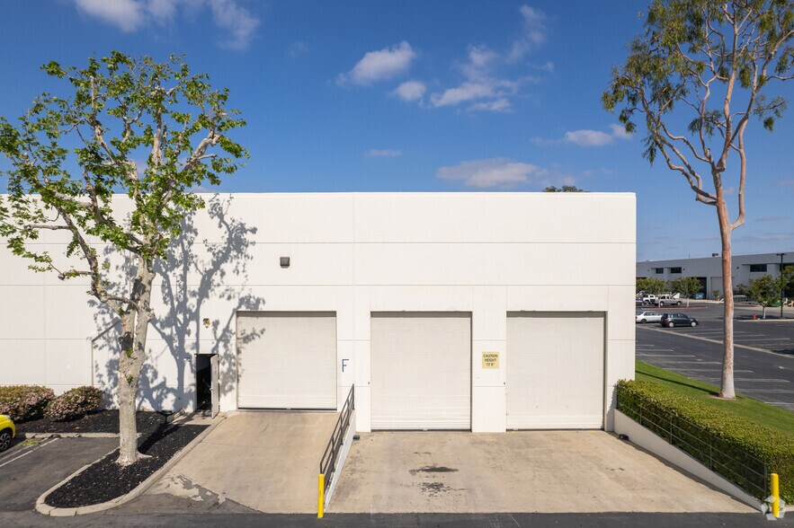 More Photos Of 1 Marconi, Irvine Warehouse For Lease
